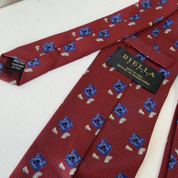 Biella 100% Silk Tie Made in Italy for Britches of Georgetown Red Blue Pattern - Picture 10 of 16